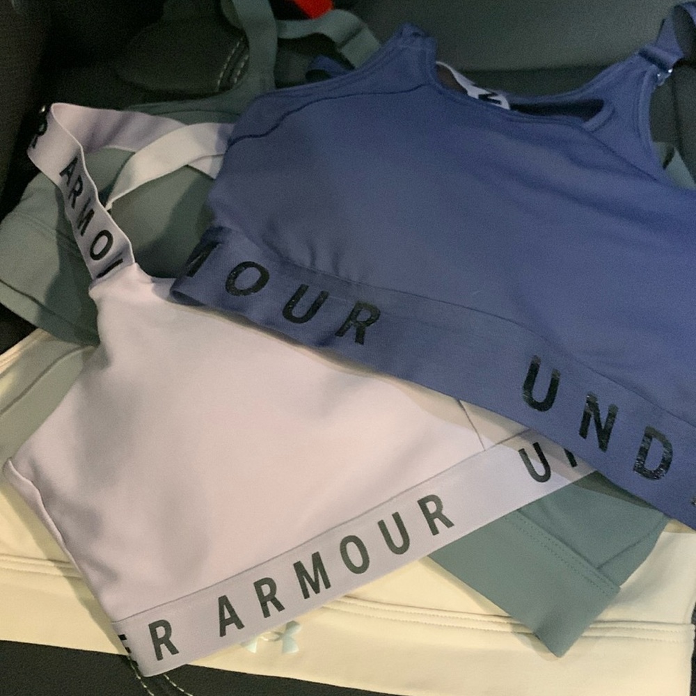Underarmour sports bras